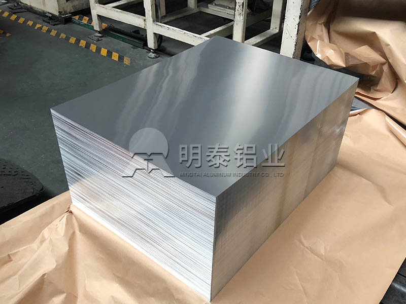 1060鋁板廠家-母線和母線槽的區(qū)別有哪些？