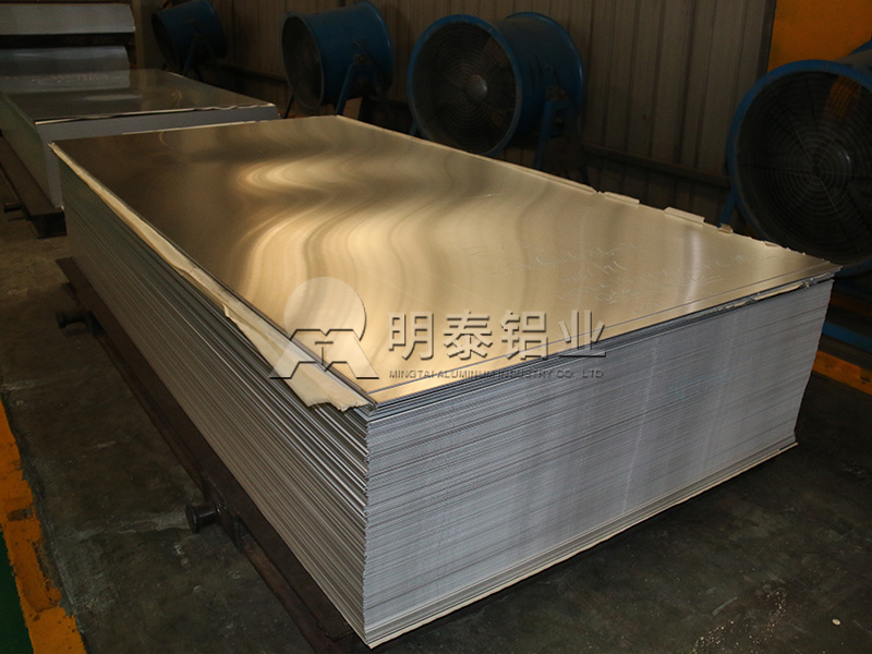 儲(chǔ)氣筒用5083鋁板：輕量化與耐腐蝕的完美結(jié)合